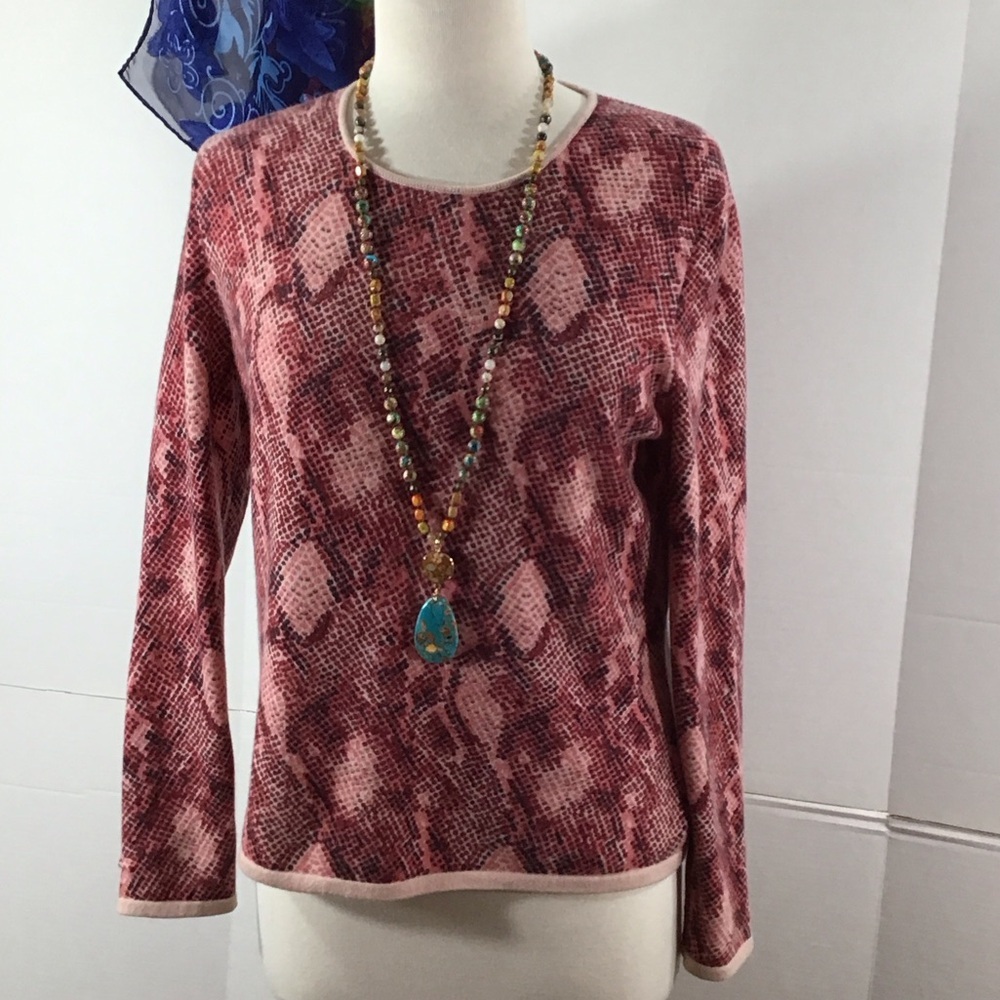 Investments Pink Snake-Print cashmere crew neck sweater M